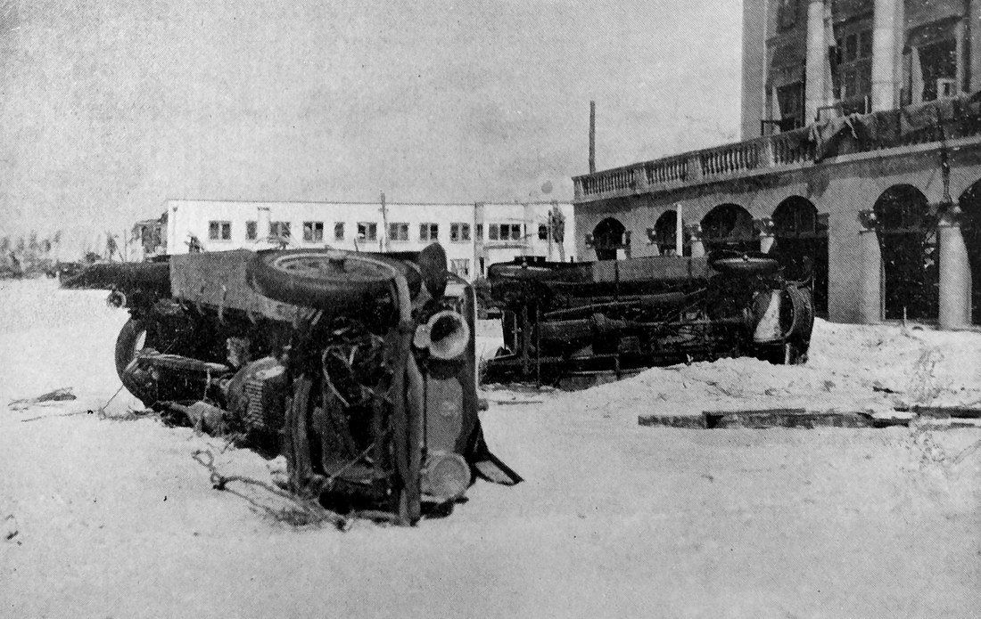 Cars at Roney Plaza